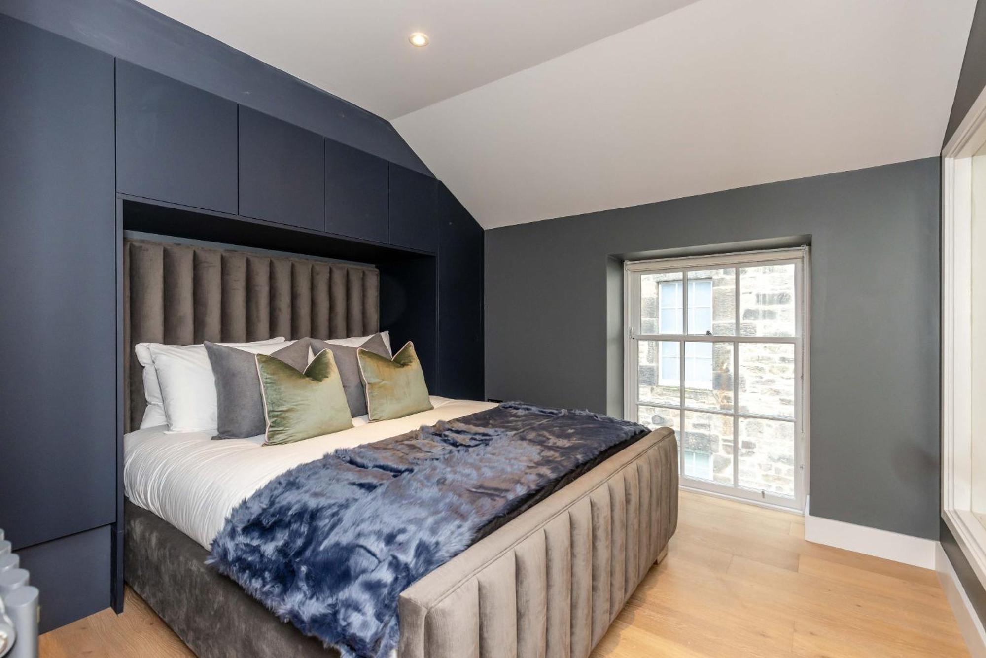 Dragon Suites - City Centre 2 Bed Luxury Mews House Эдинбург Экстерьер фото